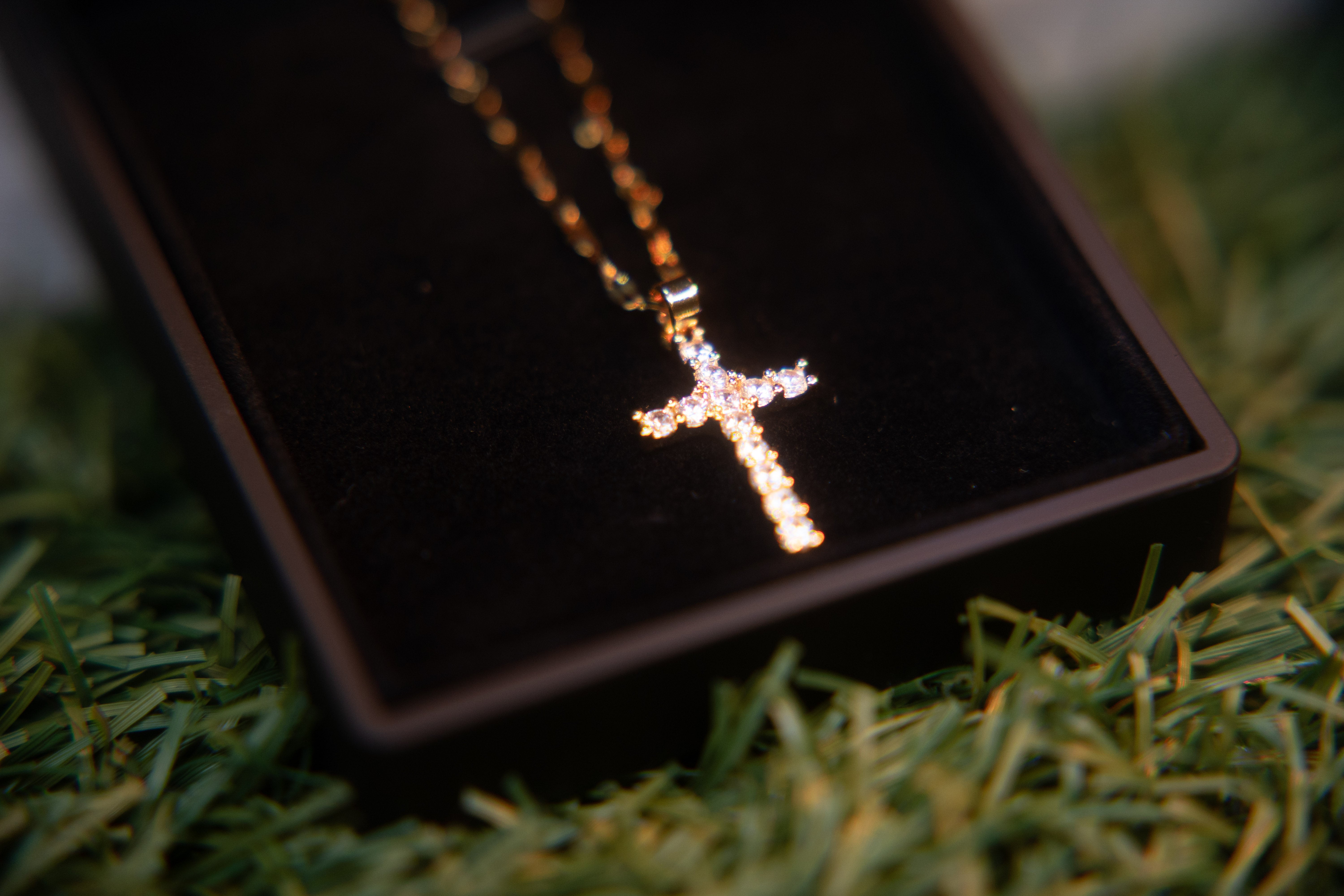 18K Gold Cross Necklace